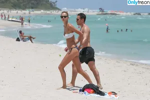 Karolína Kurková / karolinakurkova nude photo #0181