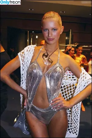 Karolína Kurková / karolinakurkova nude photo #0216