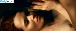 Karoline Herfurth / karolineherfurth nude photo #0087