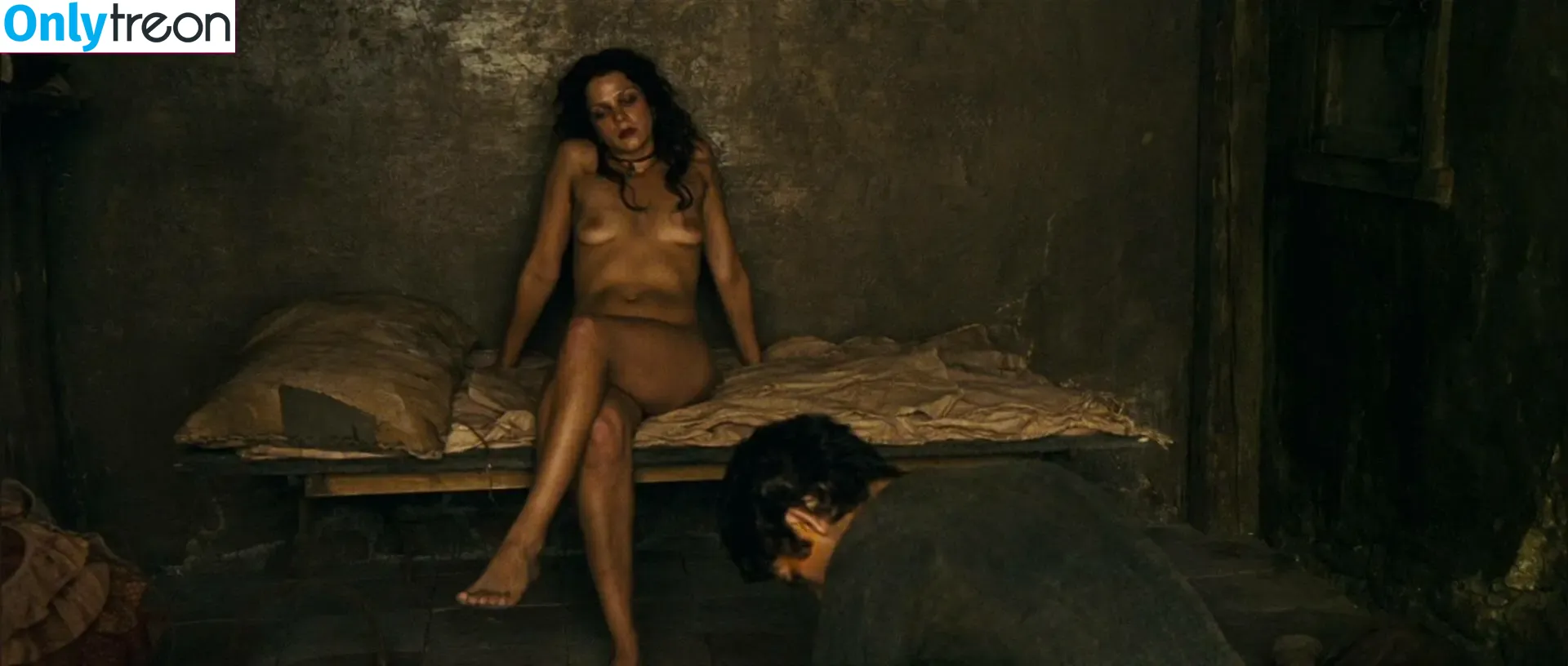 Karoline Herfurth nude photo #0091 (karolineherfurth)
