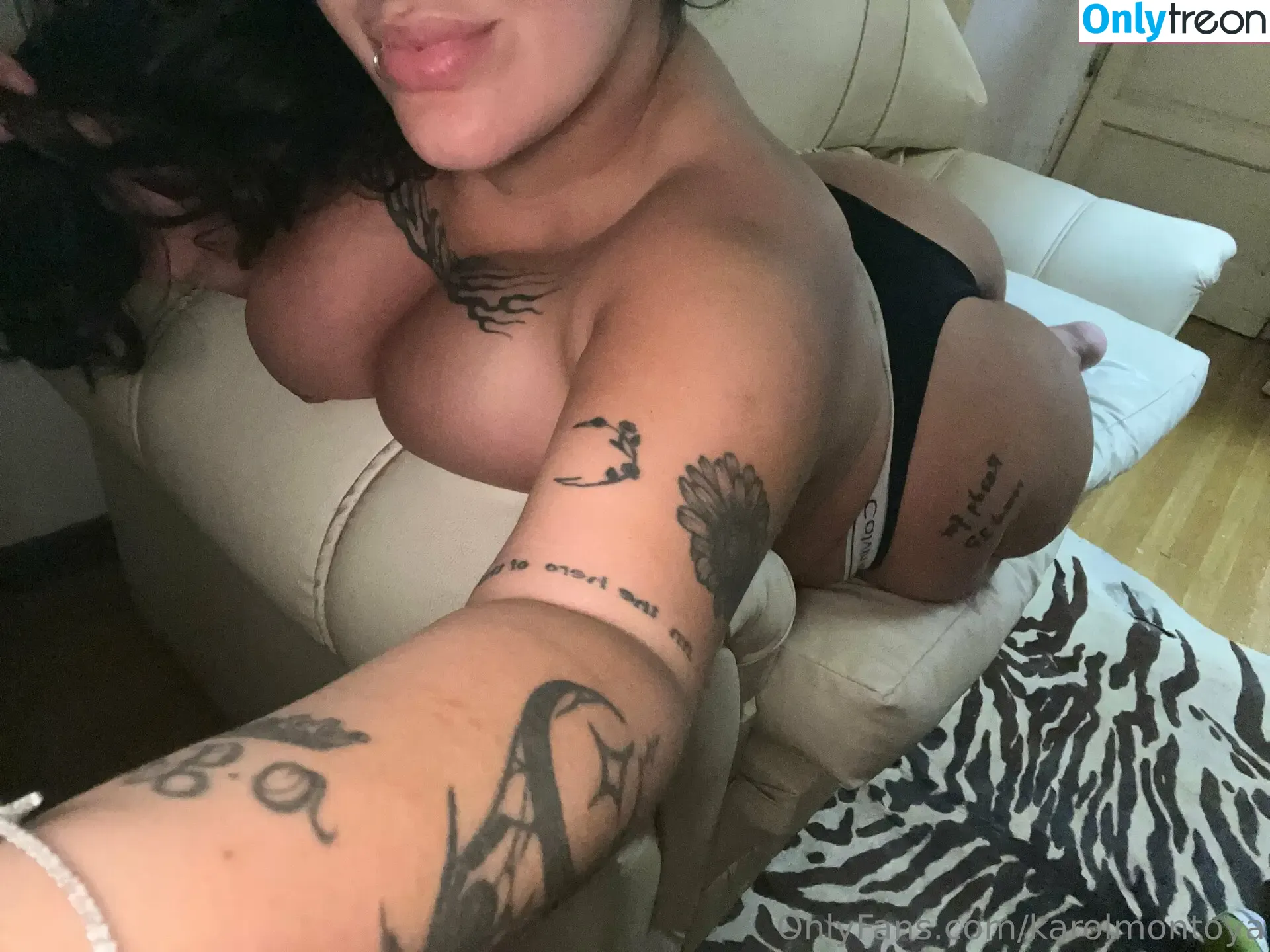 karolmontoya nude photo #0018 (_karolmontoya)