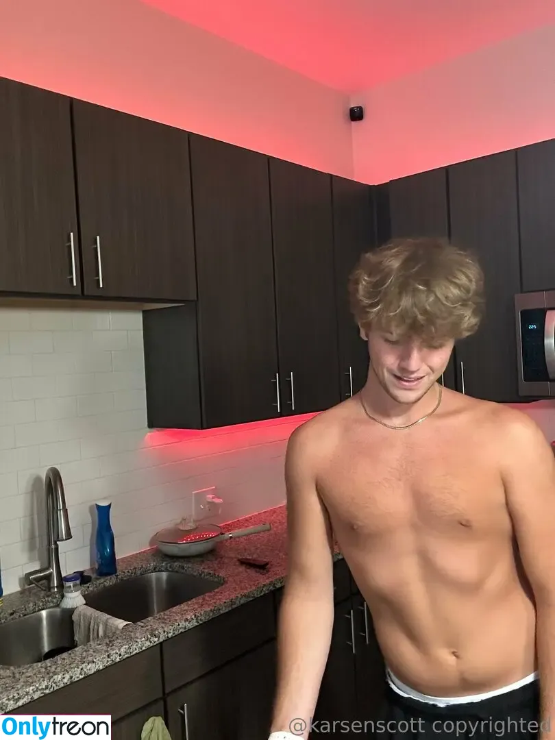 karsen.scott nude photo #0112 (karsoncscott)