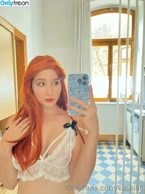  nude photo #0004