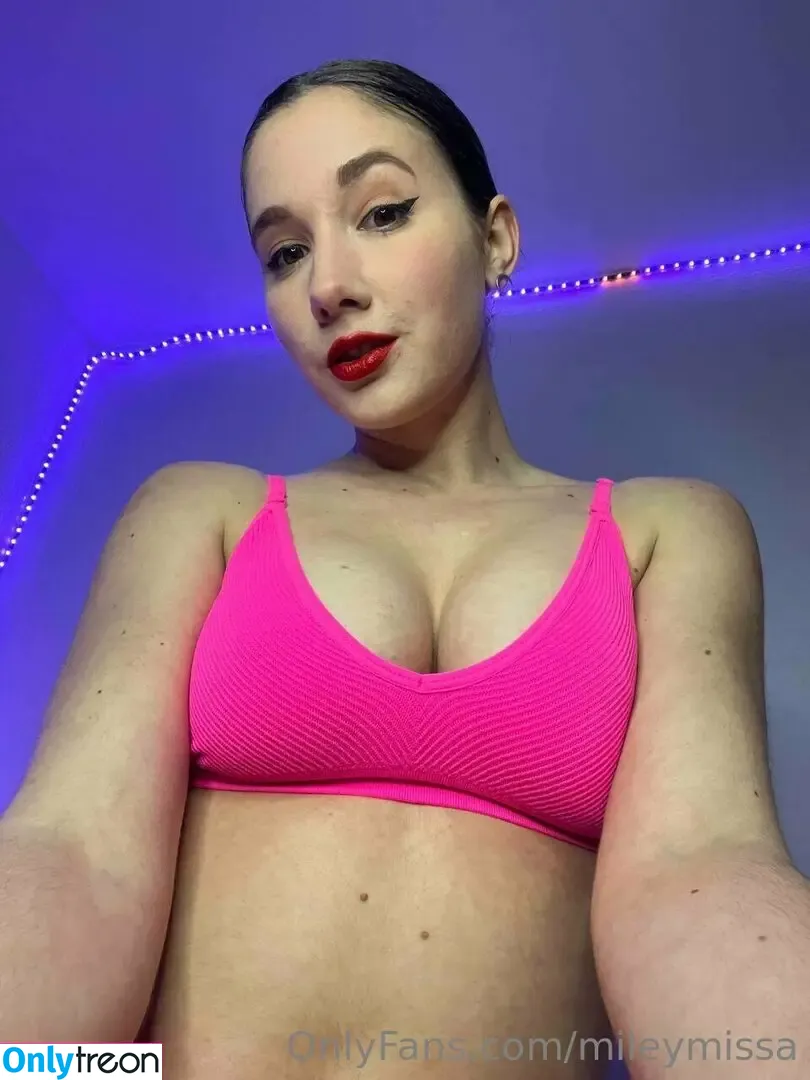 kassilis nude photo #0027 (kassilis)