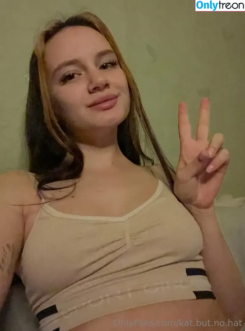 kat.but.no.hat nude photo #0074 (BreadPitters / katstickler)