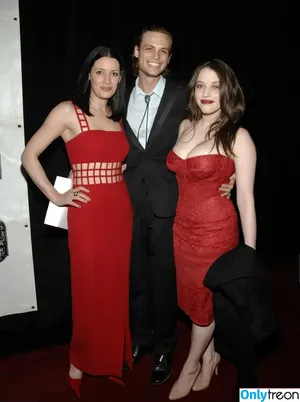 Kat Dennings / OfficialKat / katdenningsss nude photo #0618