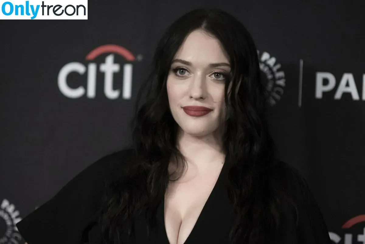 Kat Dennings nude photo #0288 (OfficialKat / katdenningsss)