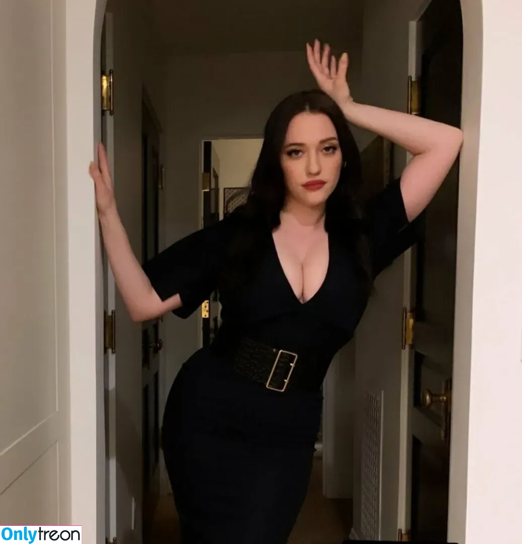 Kat Dennings nude photo #0291 (OfficialKat / katdenningsss)