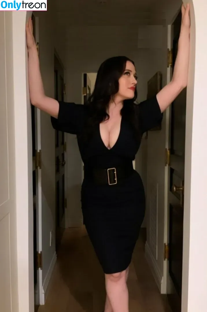 Kat Dennings nude photo #0293 (OfficialKat / katdenningsss)
