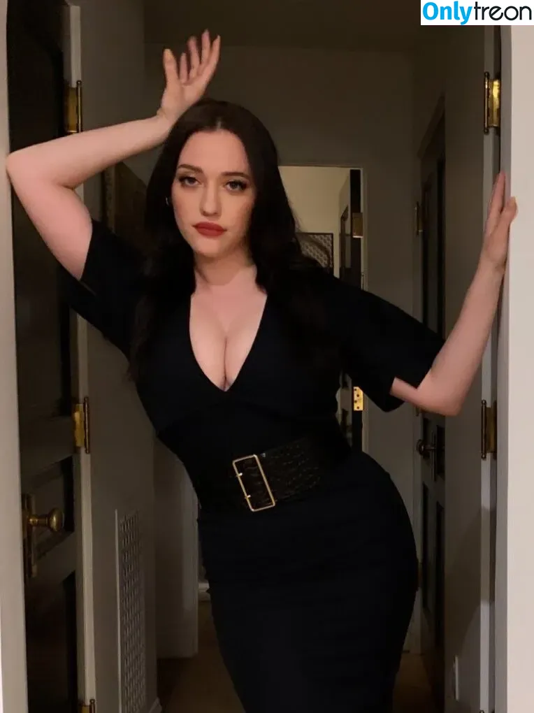 Kat Dennings nude photo #0294 (OfficialKat / katdenningsss)