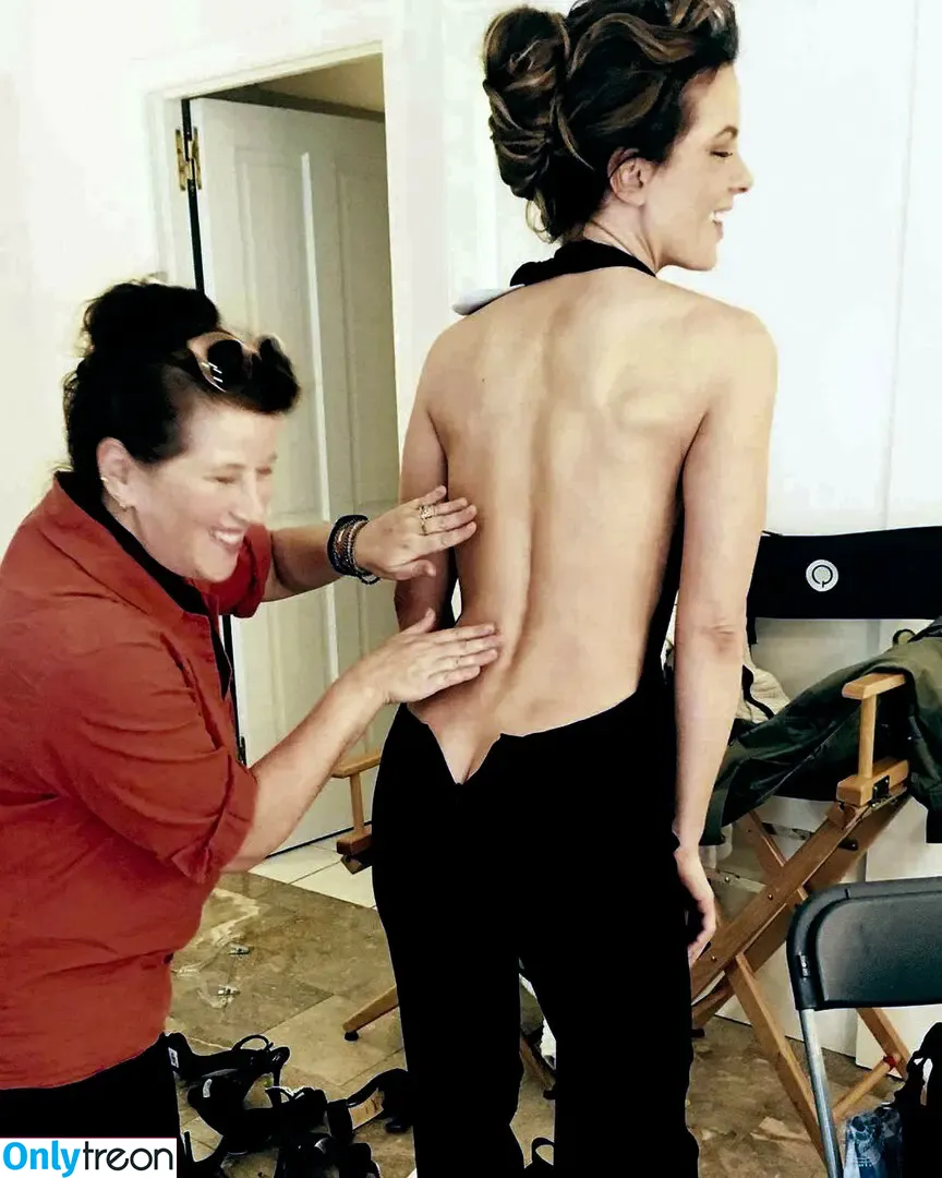 Kate Beckinsale nude photo #0667 (katebeckinsale)