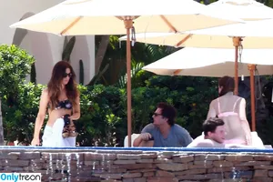 Kate Beckinsale / katebeckinsale nude photo #1195