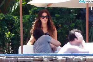 Kate Beckinsale / katebeckinsale nude photo #1199