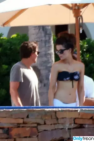 Kate Beckinsale / katebeckinsale nude photo #1210