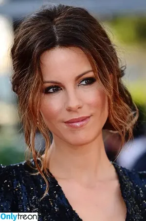 Kate Beckinsale / katebeckinsale nude photo #1268