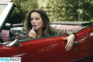 Kate Beckinsale / katebeckinsale nude photo #1605
