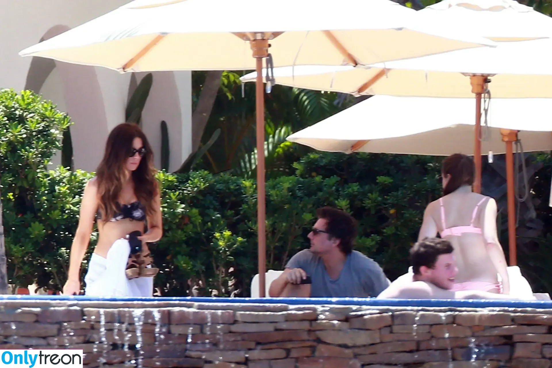 Kate Beckinsale nude photo #1195 (katebeckinsale)