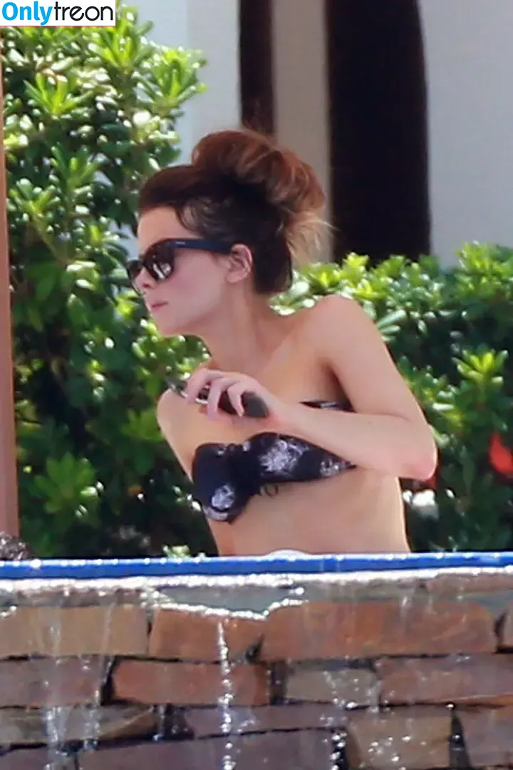 Kate Beckinsale nude photo #1205 (katebeckinsale)