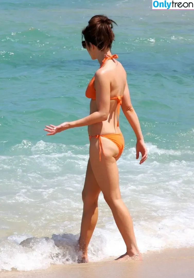 Kate Beckinsale nude photo #1227 (katebeckinsale)