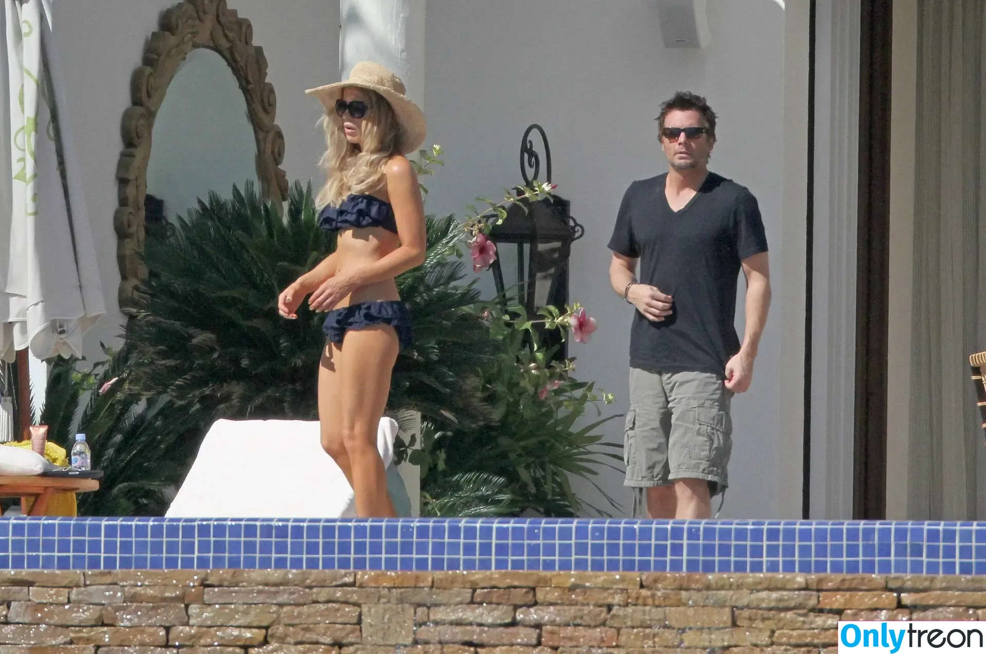 Kate Beckinsale nude photo #1233 (katebeckinsale)