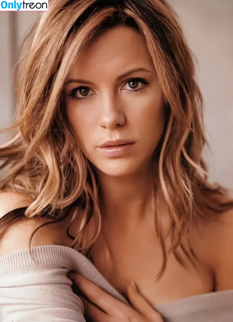 Kate Beckinsale nude photo #1329 (katebeckinsale)