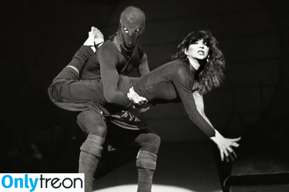 Kate Bush nude photo #0055 (katebushmusic)