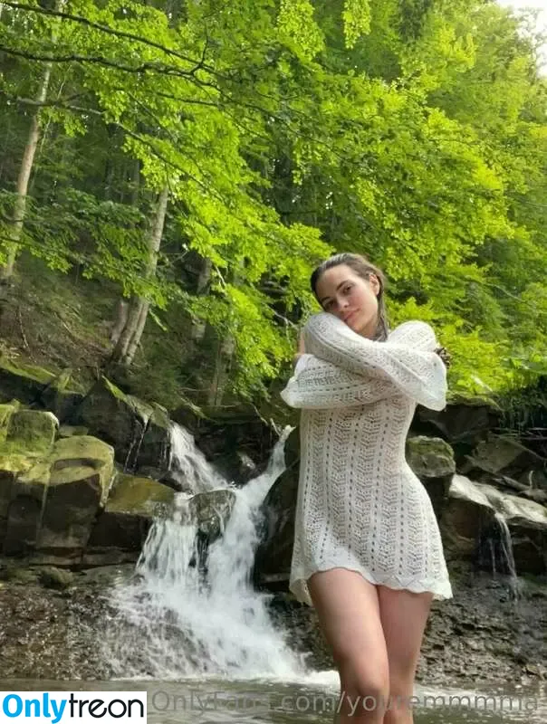 kate_greey nude photo #0005 (kategreey)