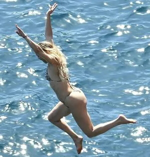 Kate Hudson / katehudson nude photo #0212
