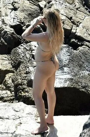 Kate Hudson / katehudson nude photo #0215