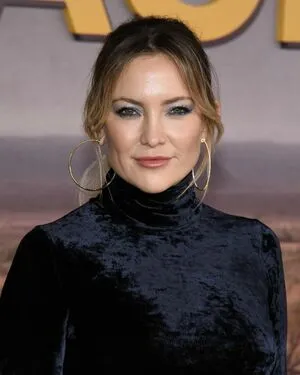 Kate Hudson / katehudson nude photo #0309
