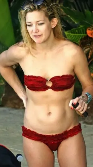 Kate Hudson / katehudson nude photo #0374
