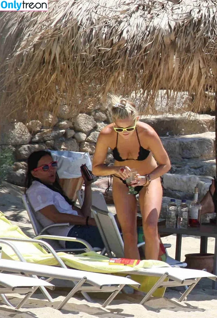 Kate Hudson nude photo #0049 (katehudson)