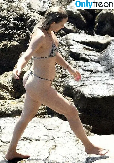 Kate Hudson nude photo #0205 (katehudson)
