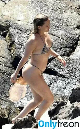 Kate Hudson nude photo #0220 (katehudson)