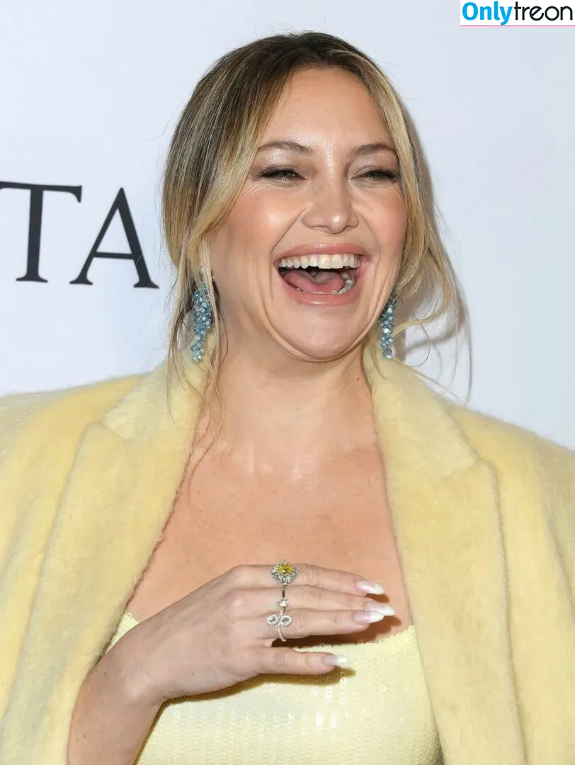 Kate Hudson nude photo #0301 (katehudson)