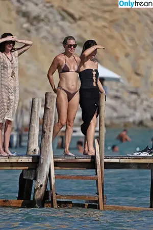 Kate Hudson / katehudson nude photo #1283