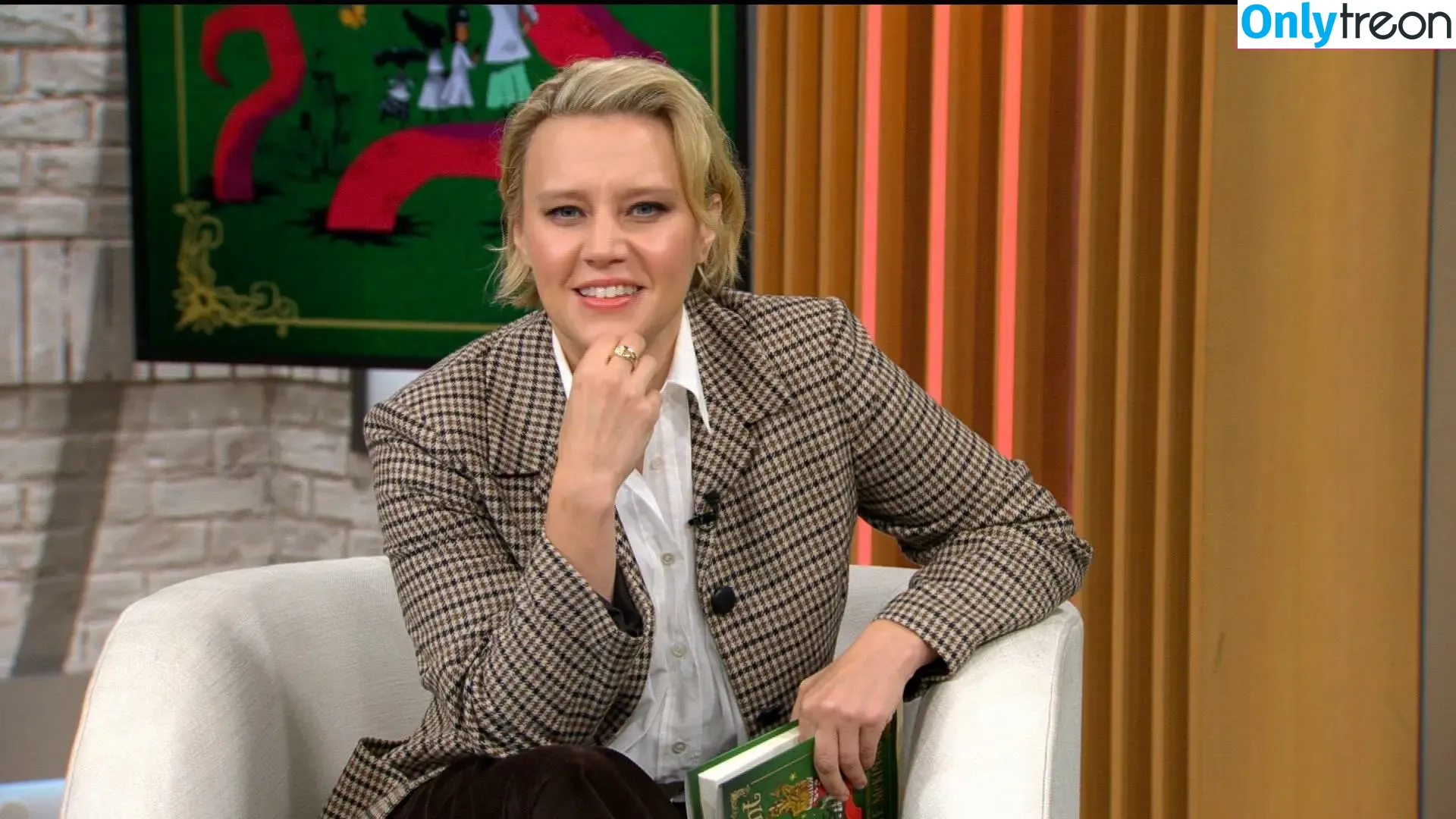 Kate McKinnon nude photo #0001 (Kate McKinnon)