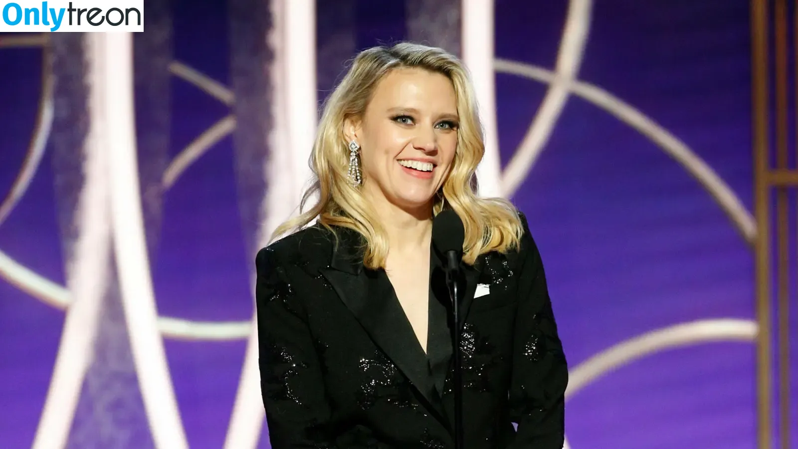 Kate McKinnon nude photo #0002 (Kate McKinnon)