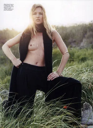 Kate Moss / kateamoss / katemossagency nude photo #0013