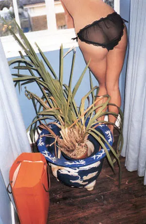 Kate Moss / kateamoss / katemossagency nude photo #0033