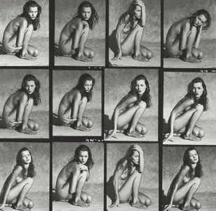 Kate Moss / kateamoss / katemossagency nude photo #0039