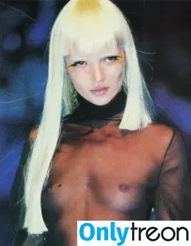 Kate Moss nude photo #0016 (kateamoss / katemossagency)