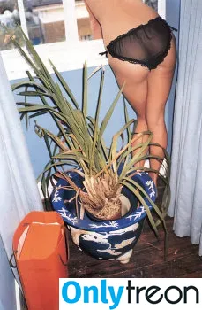 Kate Moss nude photo #0033 (kateamoss / katemossagency)