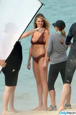 Kate Upton / kateupton nude photo #0072