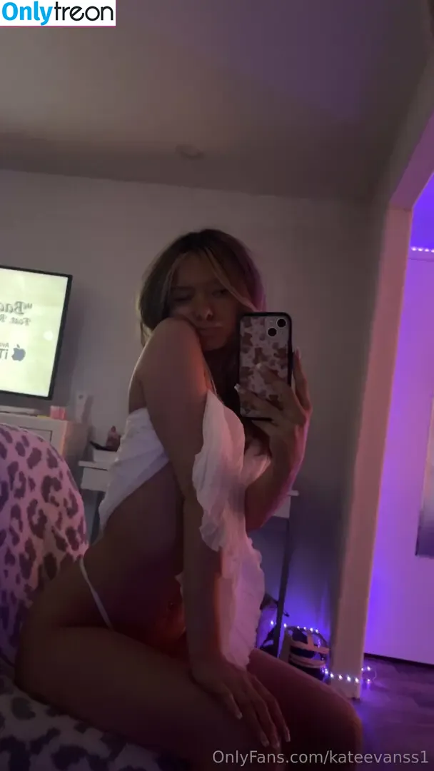 kateevanss1 nude photo #0015 (kateevansart)