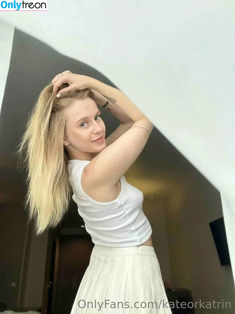 kateorkatrin nude photo #0370 (Kitsune / Kitsunekk / Lustful_modest / kkkkkkatrin)