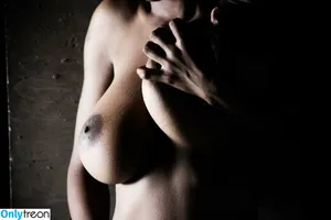 Katey Sagal / kateysagal nude photo #0017