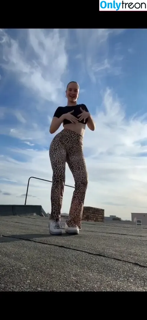 KatharinaKnoch nude photo #0020 (Kathi Dancer)
