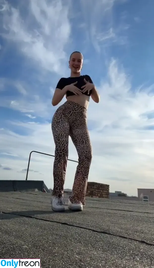 KatharinaKnoch nude photo #0036 (Kathi Dancer)