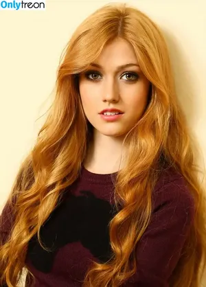 Katherine McNamara / kat.mcnamara nude photo #1065